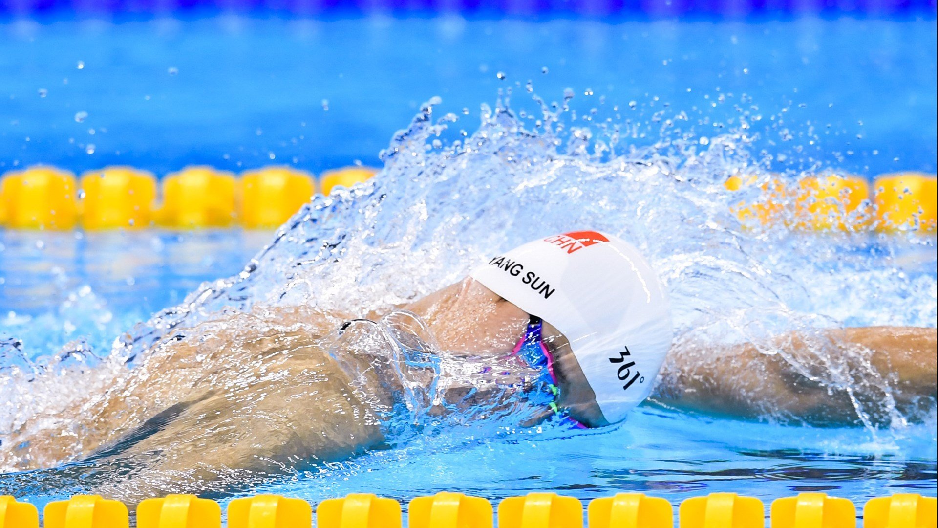 欧预赛战火再起，意大利和法国展开激烈对抗，意大利对法国友谊赛