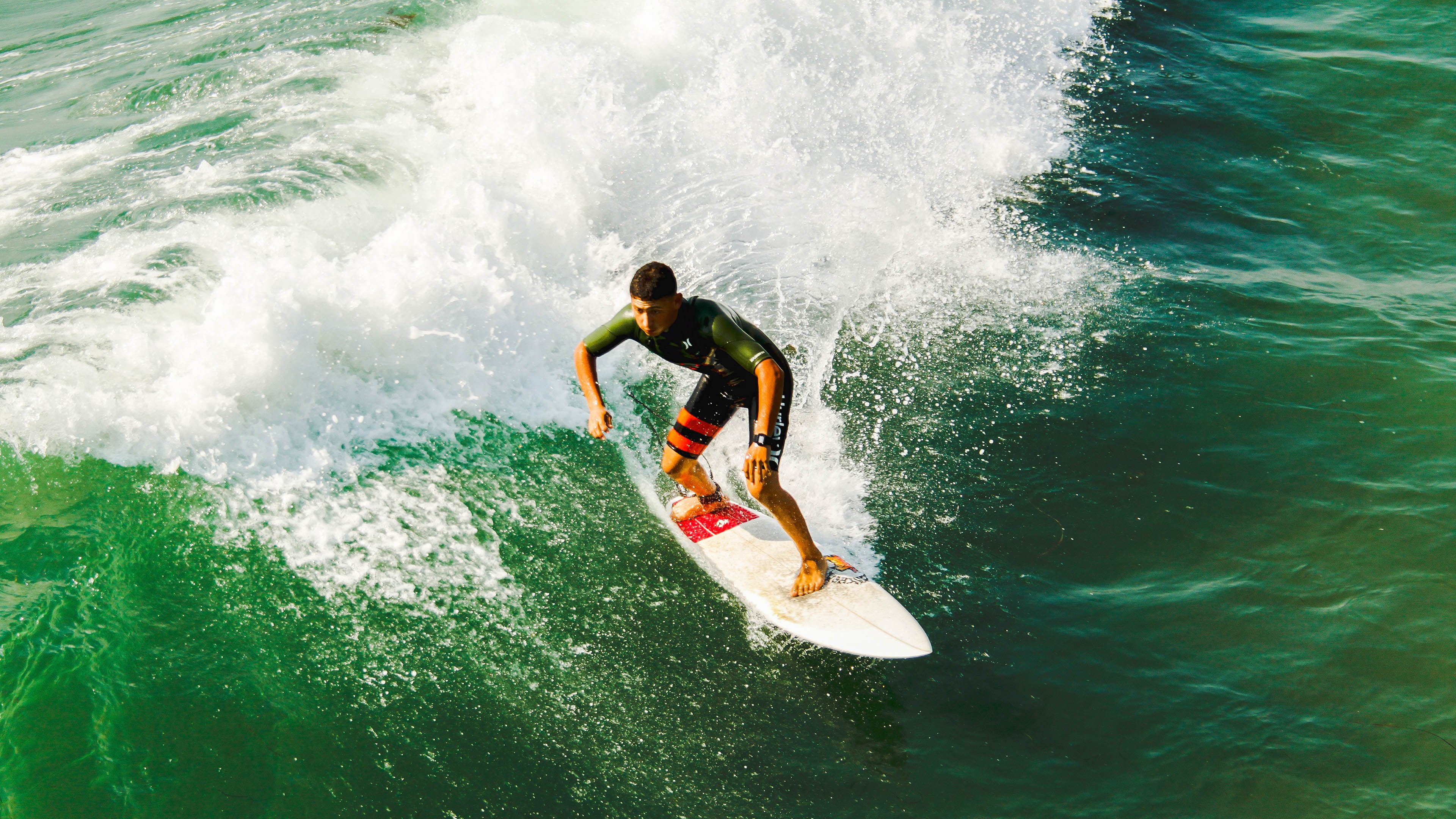 比赛转播时间是否过晚影响青少年收视
